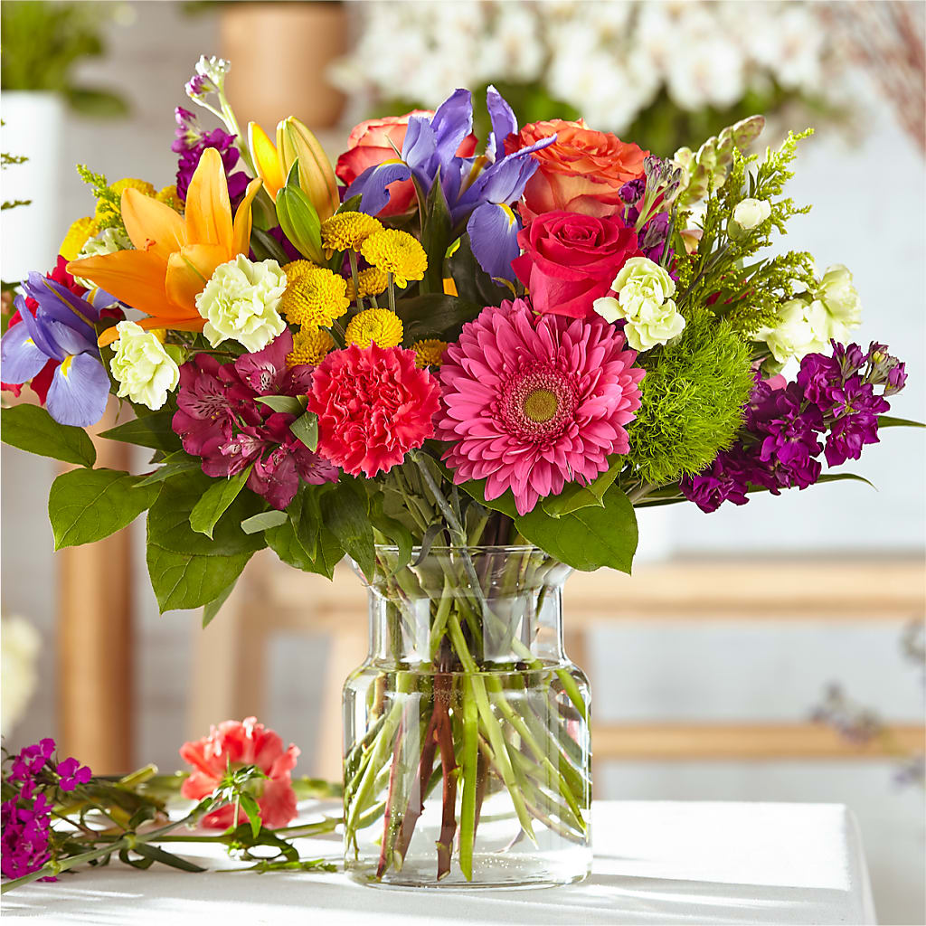 Bold & Bright – A Florist Original – ELLIOTT'S FLORIST & GIFTS, INC., Appomattox VA
