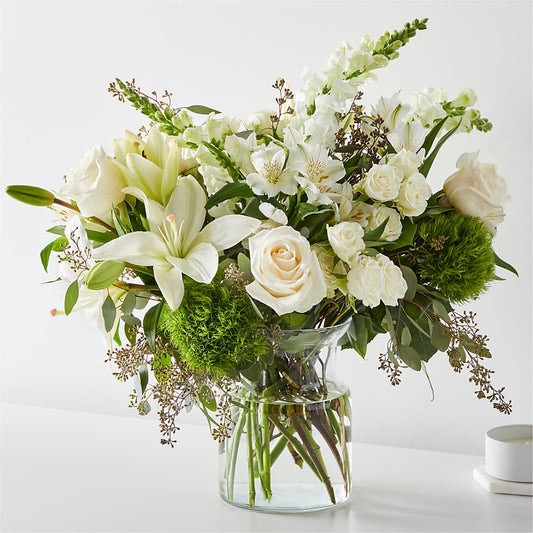 Fresh Linen Bouquet – ELLIOTT'S FLORIST & GIFTS, INC., Appomattox VA