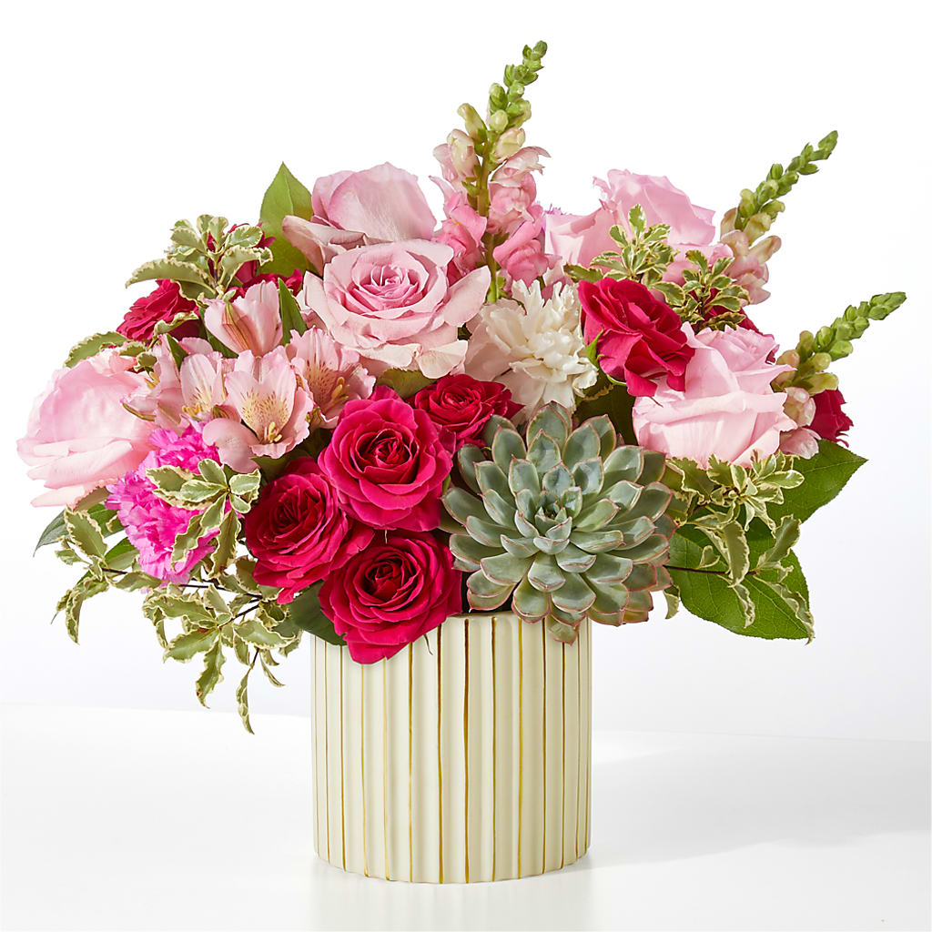 Magenta Musings Bouquet – ELLIOTT'S FLORIST & GIFTS, INC., Appomattox VA