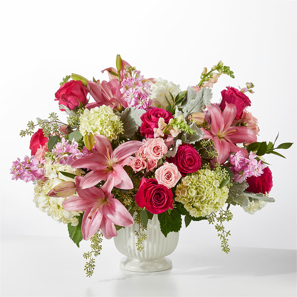 Antique Shopping Bouquet – ELLIOTT'S FLORIST & GIFTS, INC., Appomattox VA