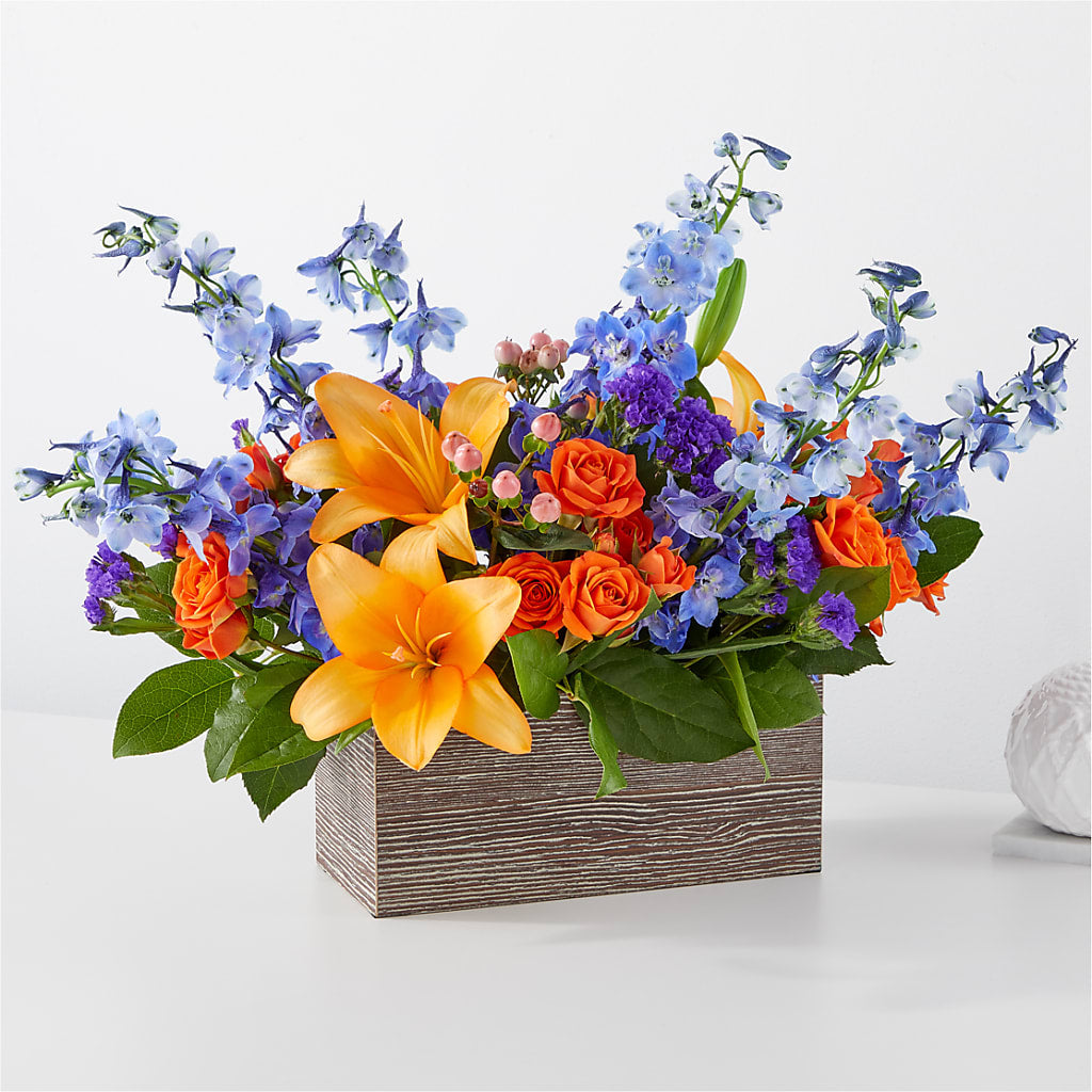 Radiant Citrus Box Bouquet – ELLIOTT'S FLORIST & GIFTS, INC., Appomattox VA