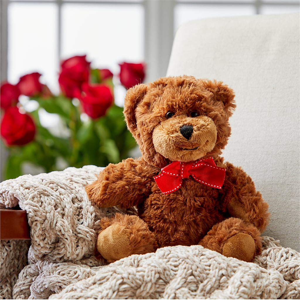 Romantic Long Stem Red Rose Bouquet Bundles – ELLIOTT'S FLORIST & GIFTS, INC., Appomattox VA