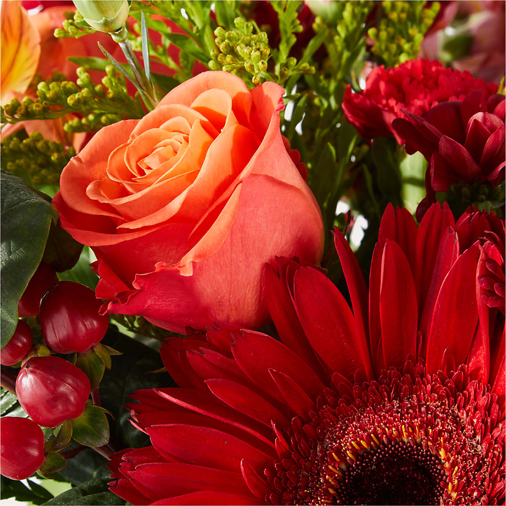 Sweater Season - A Florist Original – ELLIOTT'S FLORIST & GIFTS, INC., Appomattox VA
