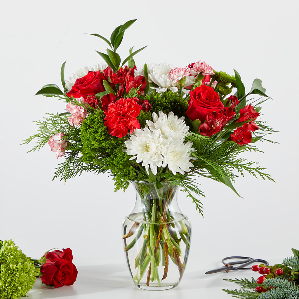 Merry Moment Bouquet – A Florist Original – ELLIOTT'S FLORIST & GIFTS, INC., Appomattox VA