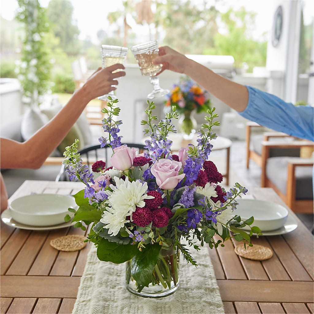 Violet Frost Bouquet – ELLIOTT'S FLORIST & GIFTS, INC., Appomattox VA