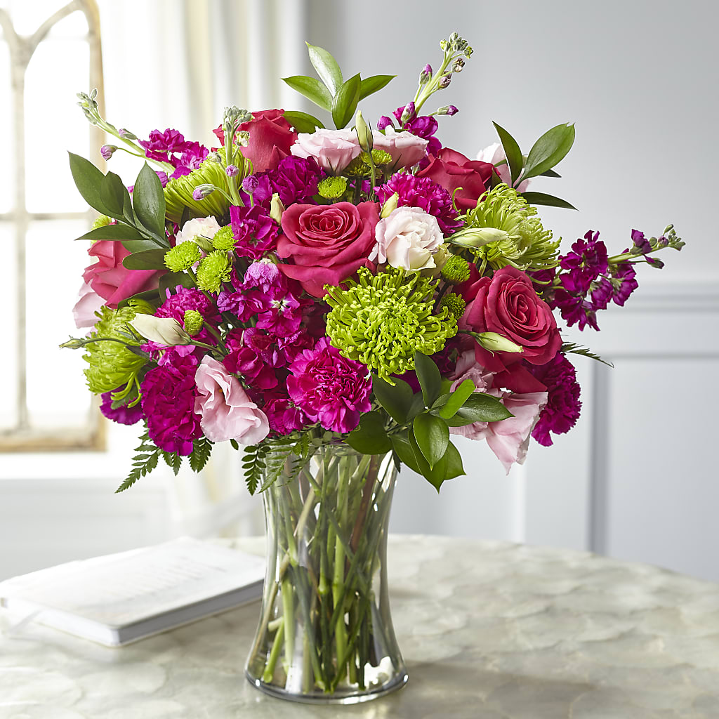 Everlasting Embrace Bouquet – ELLIOTT'S FLORIST & GIFTS, INC., Appomattox VA