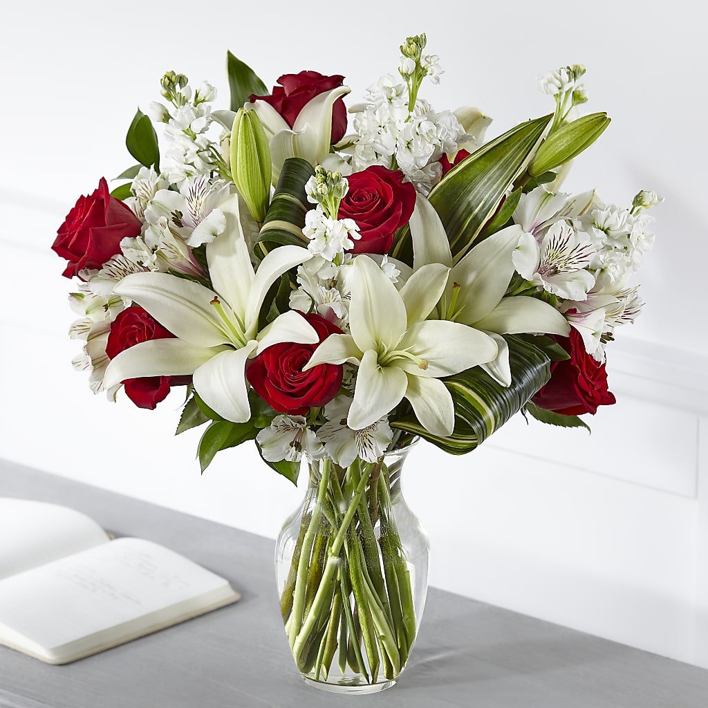 Loving Respect Bouquet – ELLIOTT'S FLORIST & GIFTS, INC., Appomattox VA