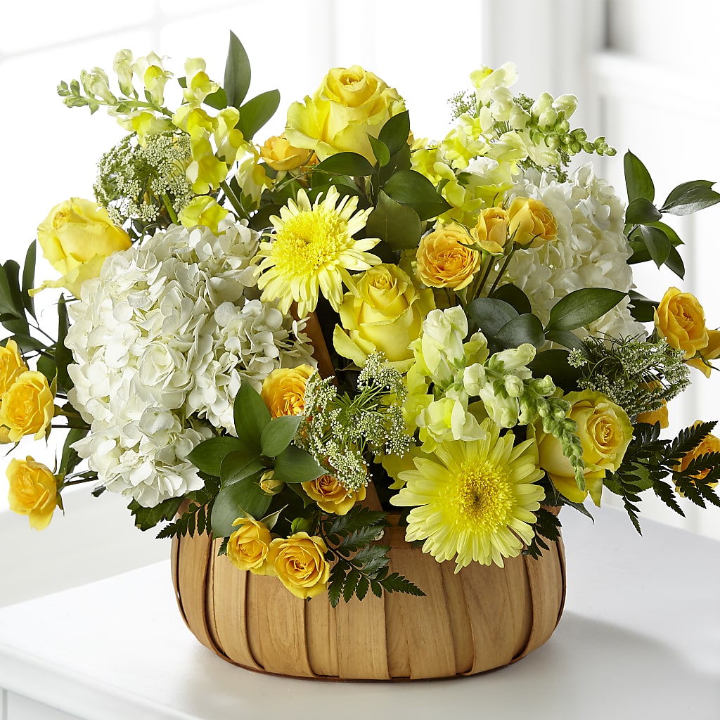 Rustic Remembrance Basket – ELLIOTT'S FLORIST & GIFTS, INC., Appomattox VA