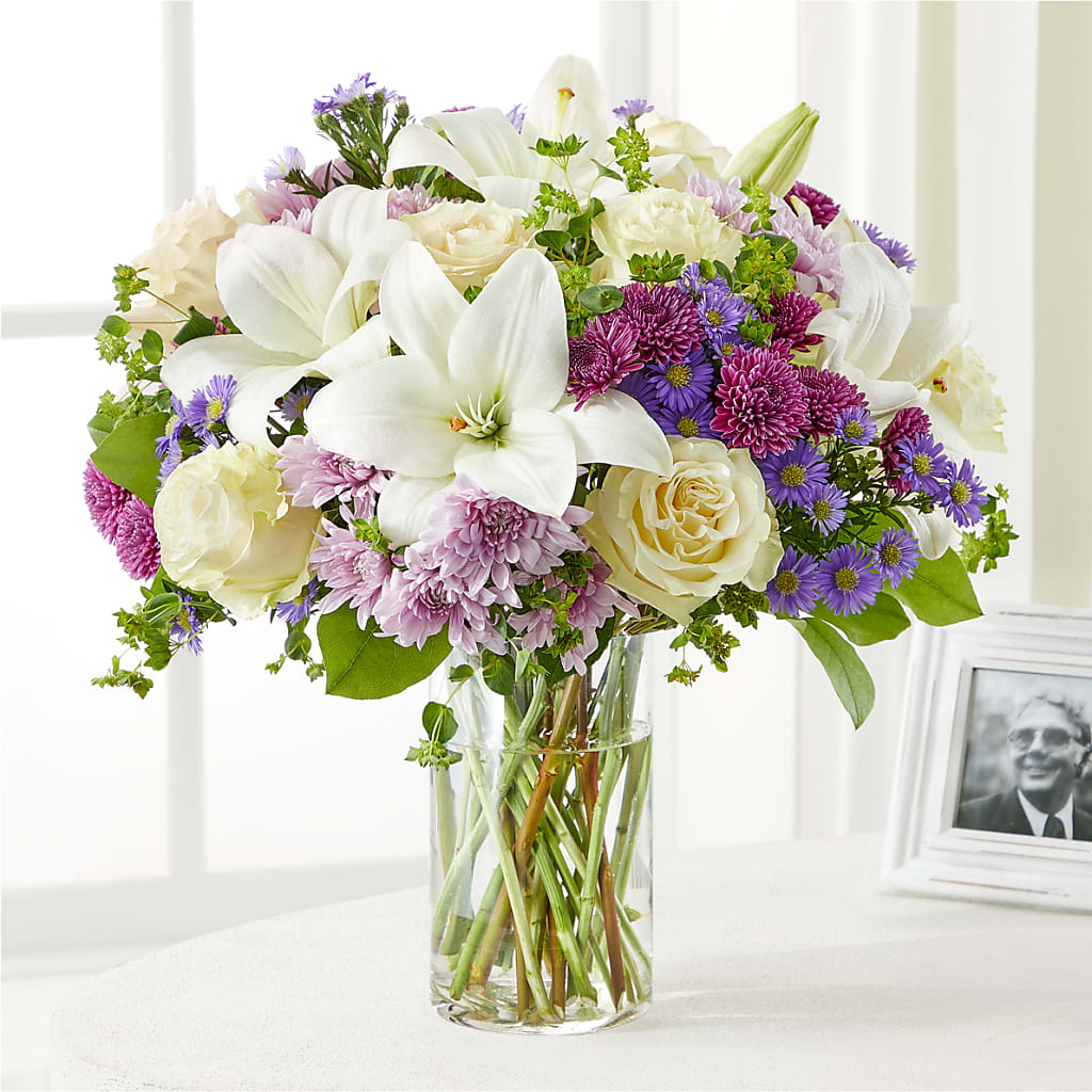 Wishing Peace Bouquet – ELLIOTT'S FLORIST & GIFTS, INC., Appomattox VA