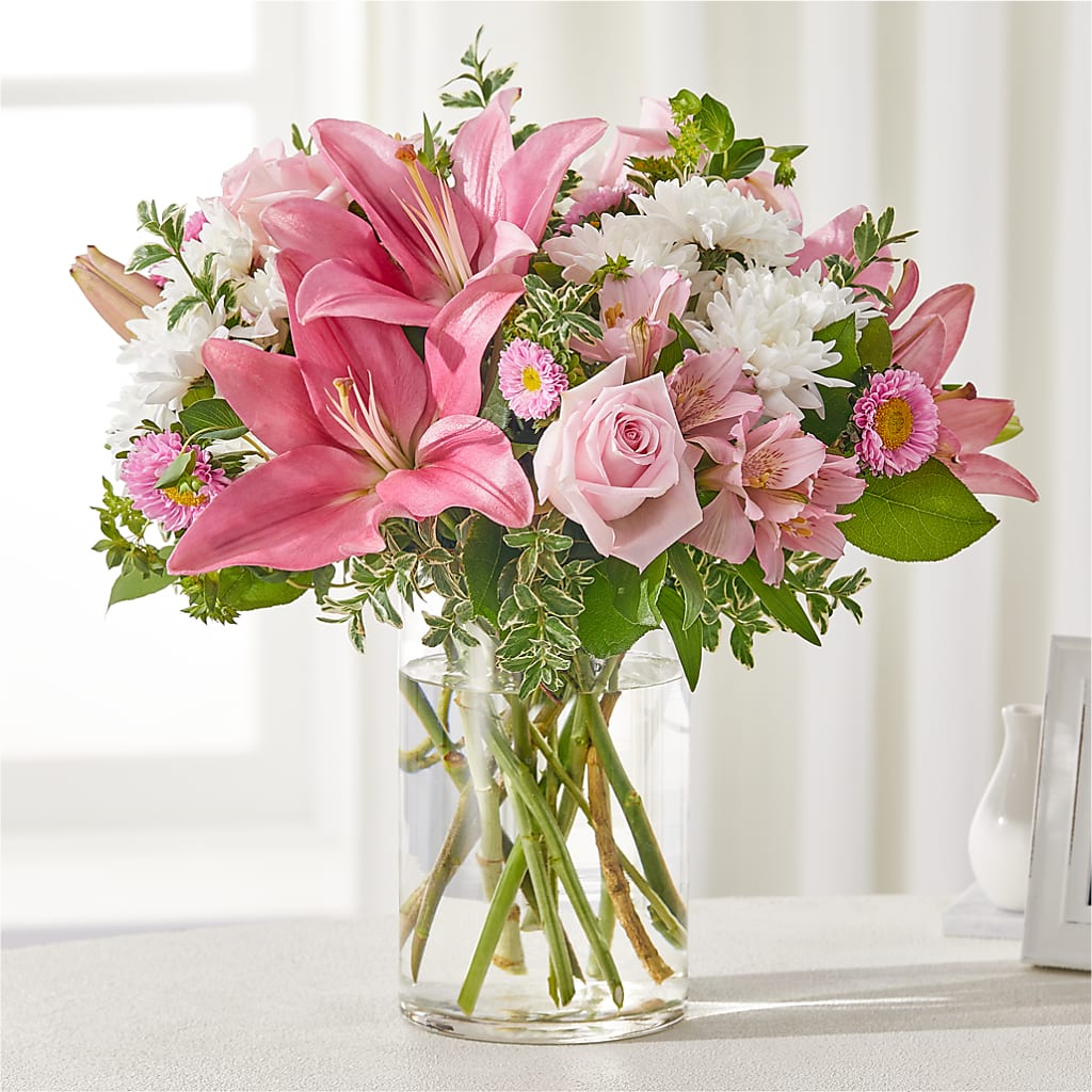 Healing Hug Bouquet – ELLIOTT'S FLORIST & GIFTS, INC., Appomattox VA