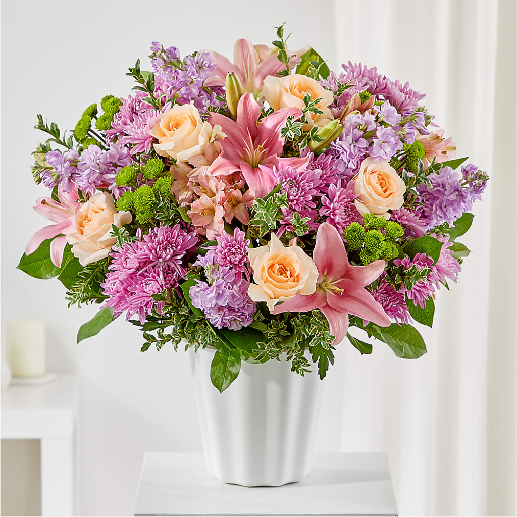 Supportive Embrace Tabletop Basket – ELLIOTT'S FLORIST & GIFTS, INC., Appomattox VA