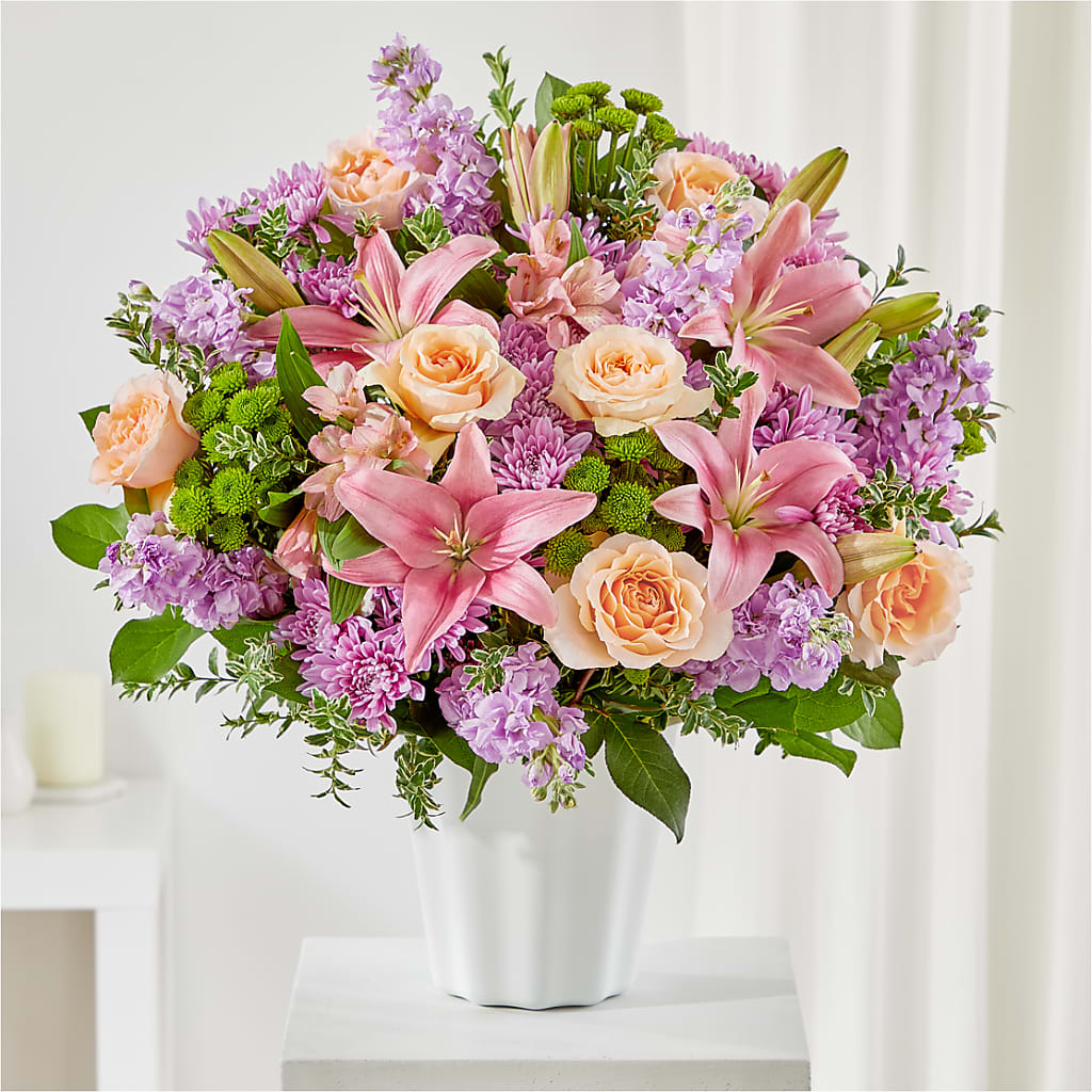 Supportive Embrace Tabletop Basket – ELLIOTT'S FLORIST & GIFTS, INC., Appomattox VA