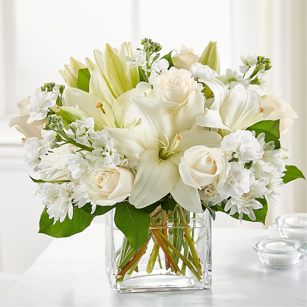 Gentle Breeze Bouquet – ELLIOTT'S FLORIST & GIFTS, INC., Appomattox VA