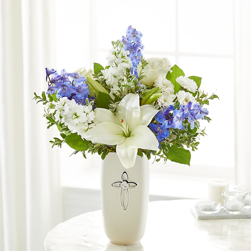 Heavenly Blossoms Bouquet – ELLIOTT'S FLORIST & GIFTS, INC., Appomattox VA