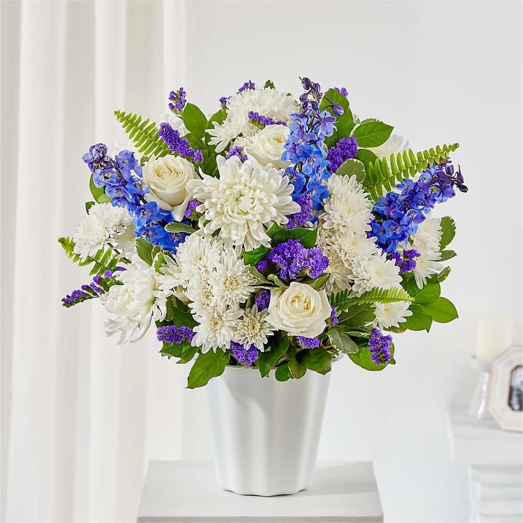 Hold Dear Tabletop Basket – ELLIOTT'S FLORIST & GIFTS, INC., Appomattox VA