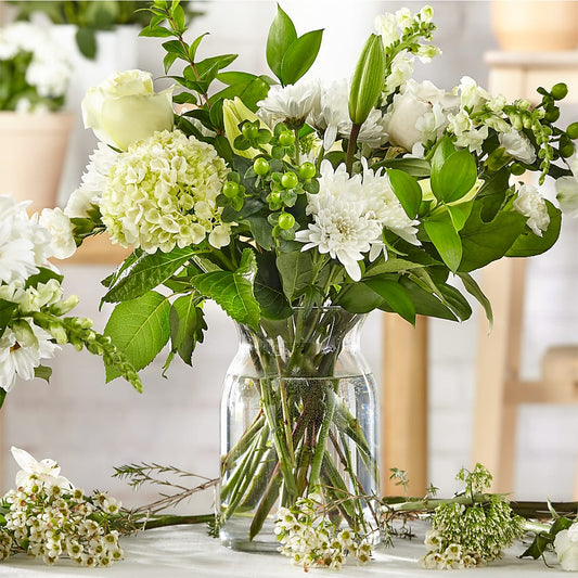 Classic Ivory – A Florist Original – ELLIOTT'S FLORIST & GIFTS, INC., Appomattox VA