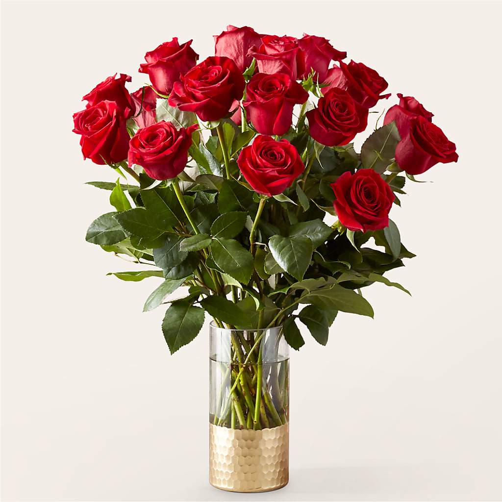 Classic Love Red Rose Bouquet – ELLIOTT'S FLORIST & GIFTS, INC., Appomattox VA