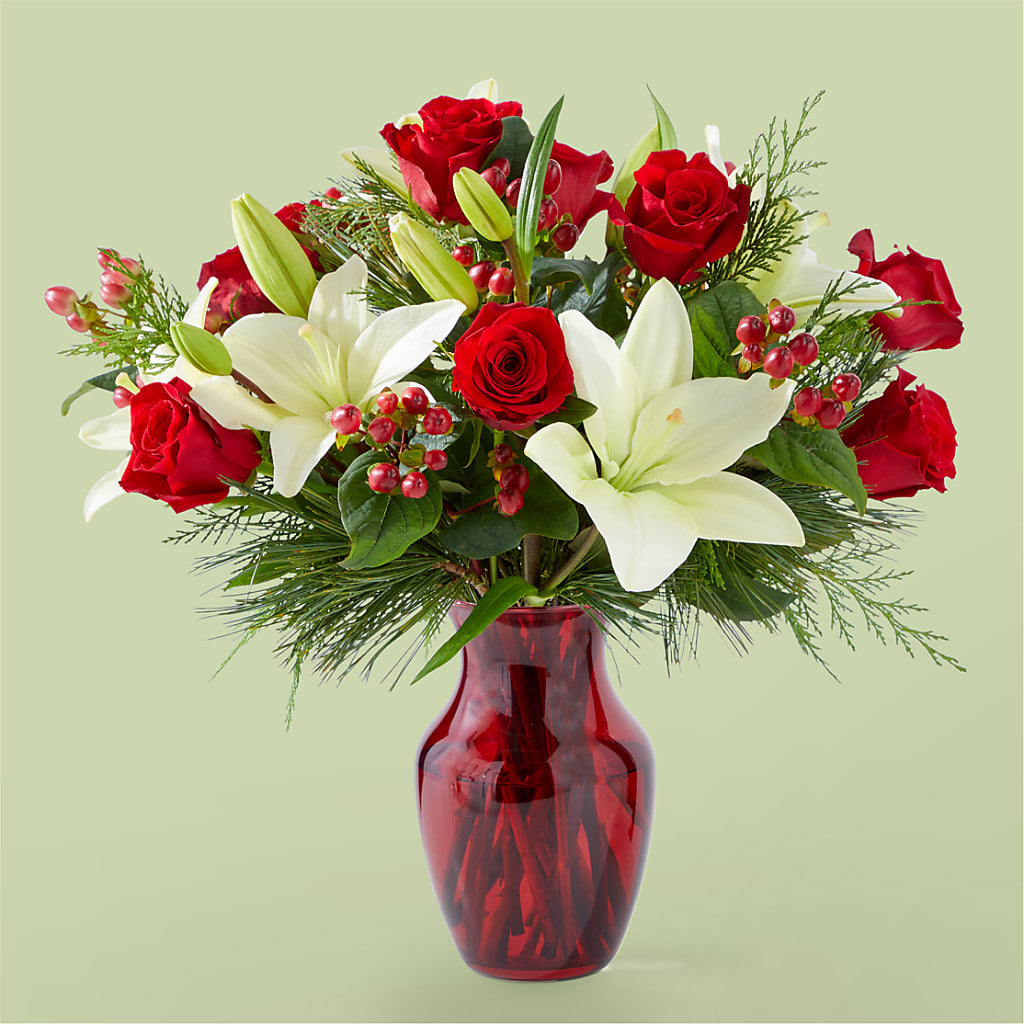 Evergreen Delight Bouquet – ELLIOTT'S FLORIST & GIFTS, INC., Appomattox VA