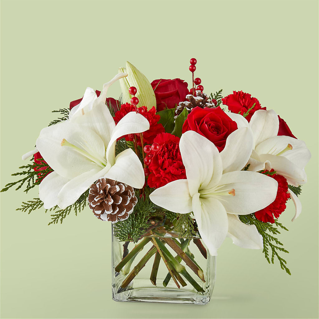 Glistening Icicles Bouquet – ELLIOTT'S FLORIST & GIFTS, INC., Appomattox VA