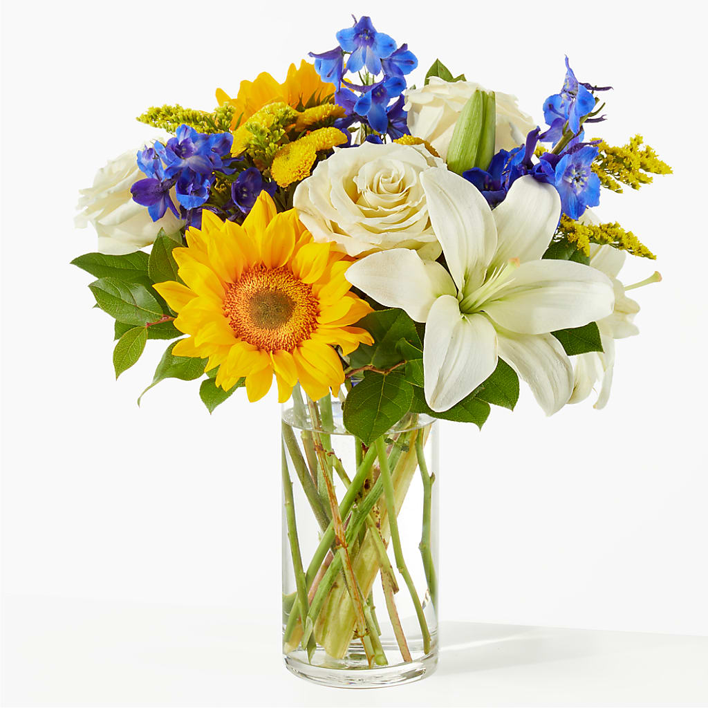Stargazing Bouquet – ELLIOTT'S FLORIST & GIFTS, INC., Appomattox VA