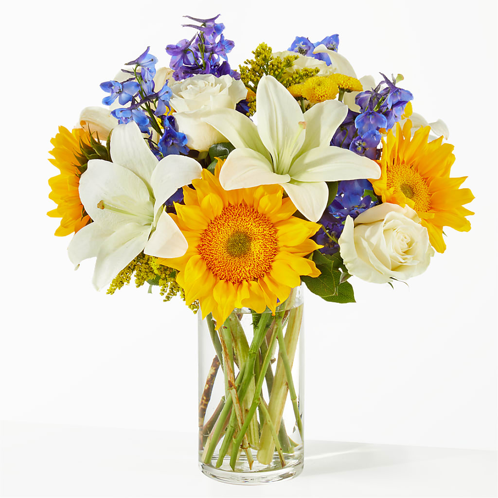 Stargazing Bouquet – ELLIOTT'S FLORIST & GIFTS, INC., Appomattox VA
