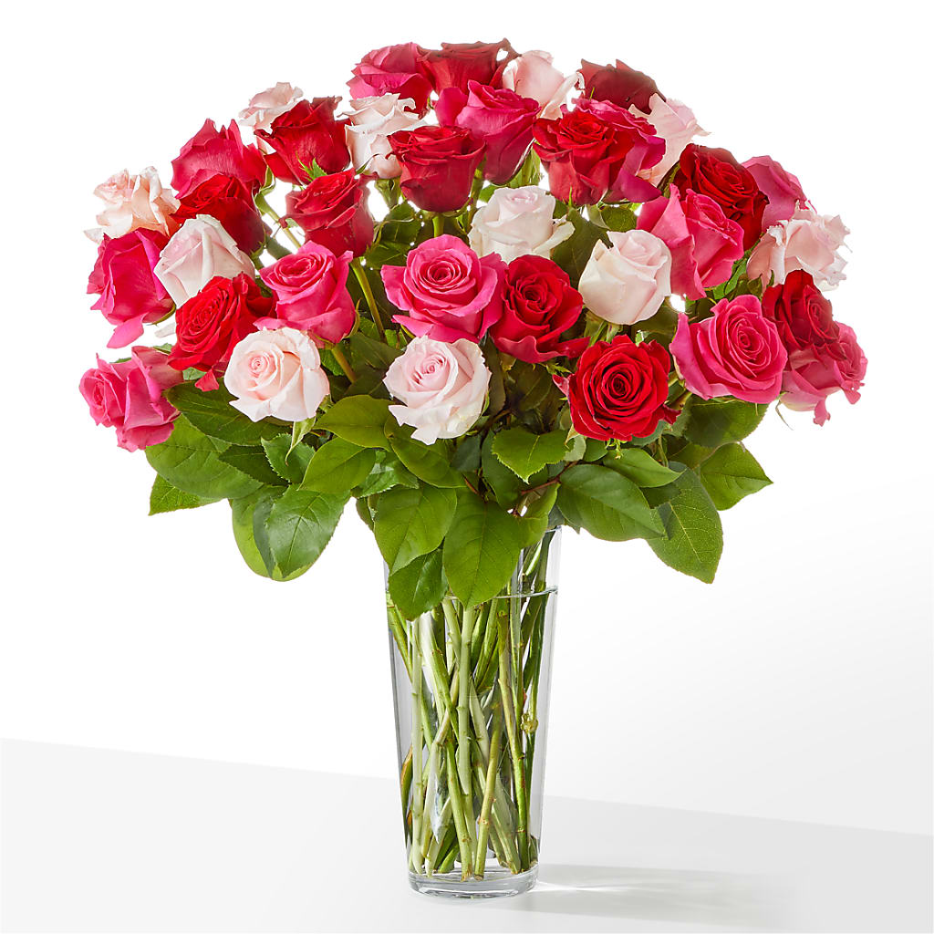 Charming Rose Bouquet – ELLIOTT'S FLORIST & GIFTS, INC., Appomattox VA