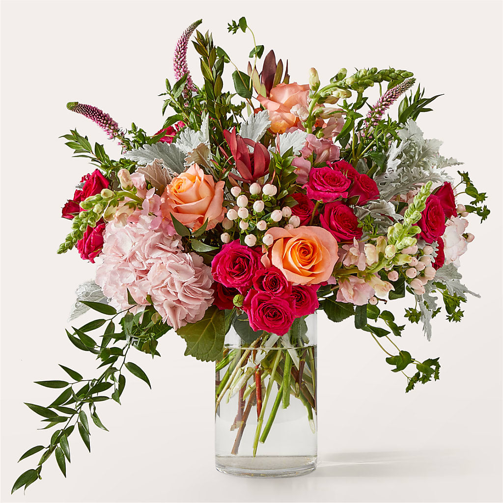 Glitz & Glam Bouquet – ELLIOTT'S FLORIST & GIFTS, INC., Appomattox VA