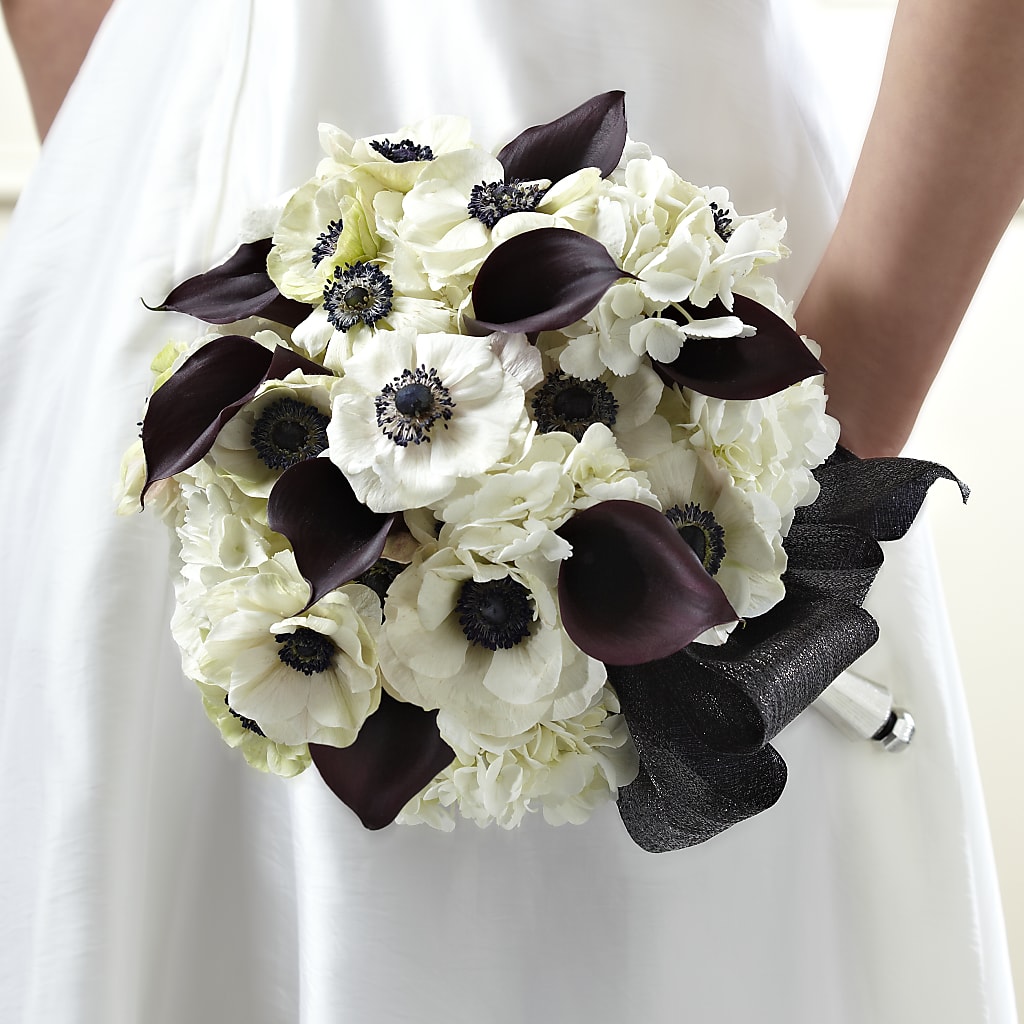 To Have and To Hold Bouquet – ELLIOTT'S FLORIST & GIFTS, INC., Appomattox VA