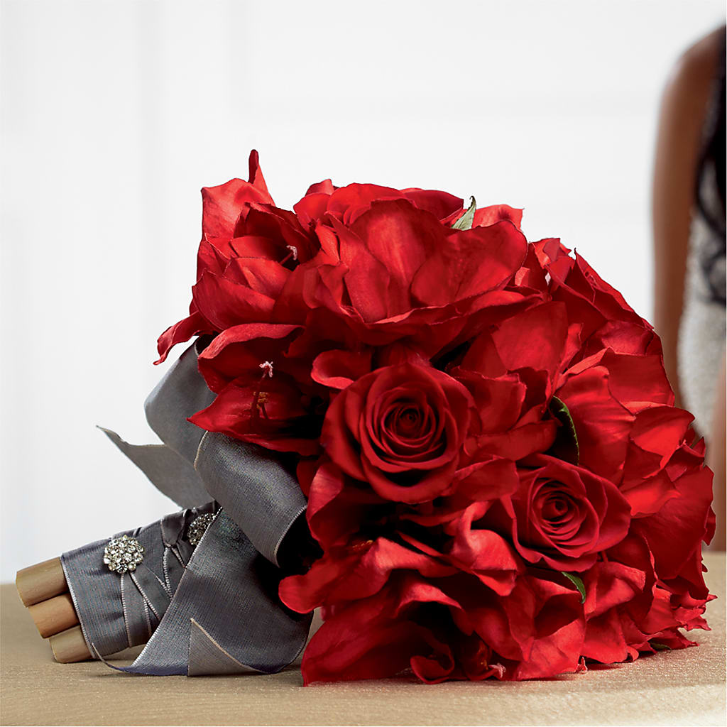 Heart's Happiness Bouquet – ELLIOTT'S FLORIST & GIFTS, INC., Appomattox VA