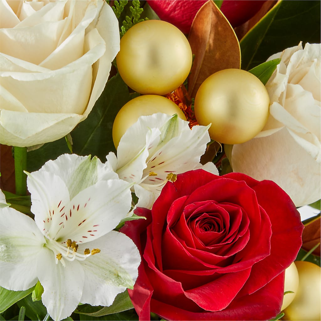 Joy & Jolly Bouquet – ELLIOTT'S FLORIST & GIFTS, INC., Appomattox VA
