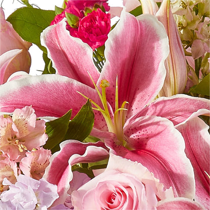 Mauvelous Bouquet – ELLIOTT'S FLORIST & GIFTS, INC., Appomattox VA