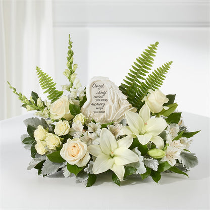 Holding You Close Arrangement – ELLIOTT'S FLORIST & GIFTS, INC., Appomattox VA