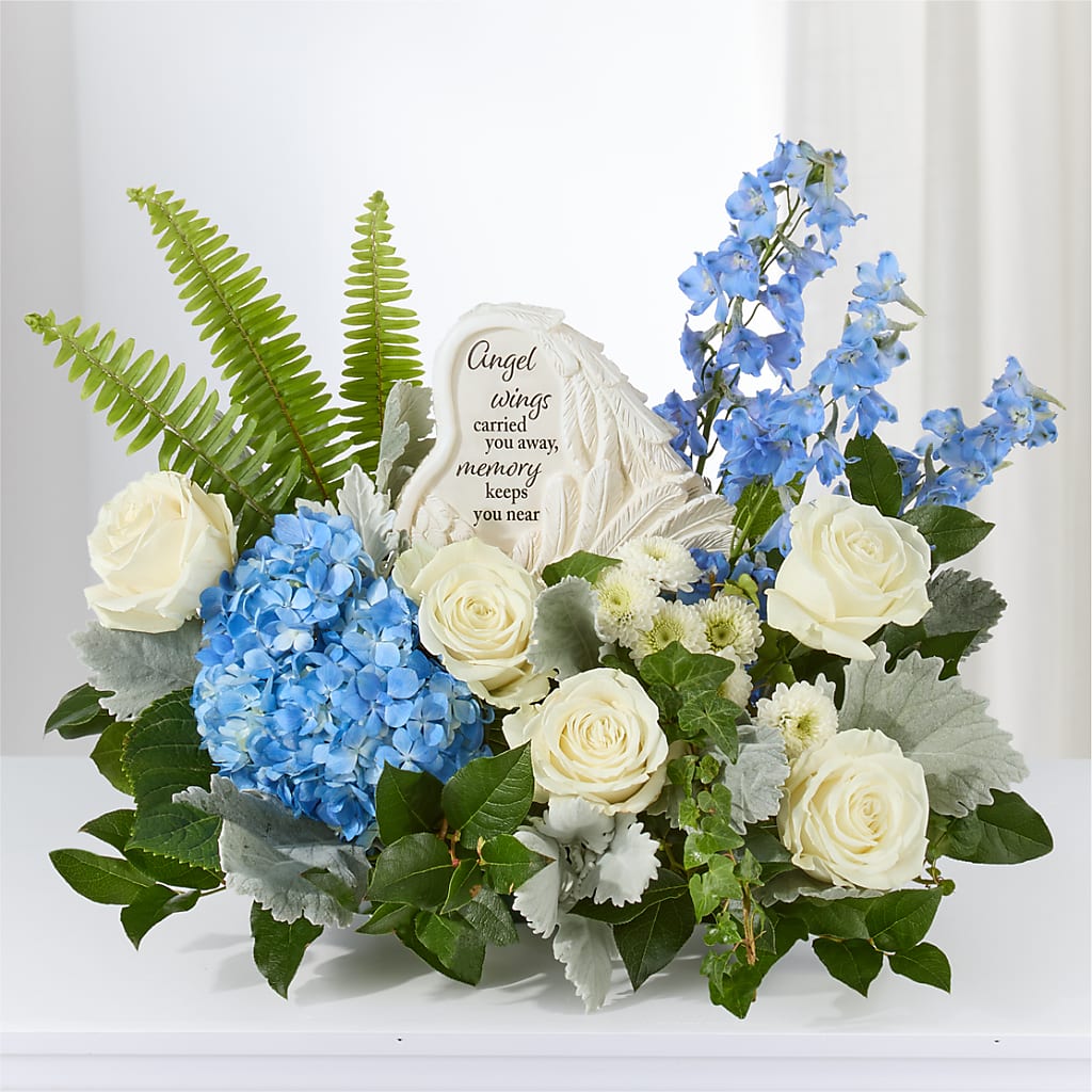 Dearest Arrangement – ELLIOTT'S FLORIST & GIFTS, INC., Appomattox VA