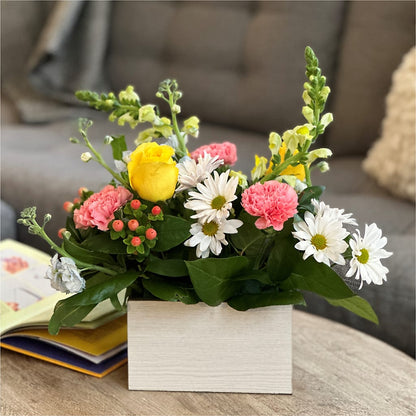 Sun Salutation Box Bouquet – ELLIOTT'S FLORIST & GIFTS, INC., Appomattox VA