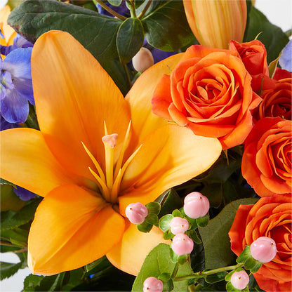 Radiant Citrus Bouquet – ELLIOTT'S FLORIST & GIFTS, INC., Appomattox VA