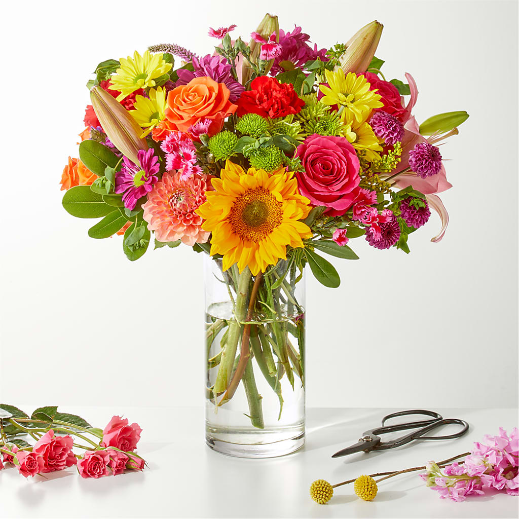 Cue the Confetti - A Florist Original – ELLIOTT'S FLORIST & GIFTS, INC., Appomattox VA