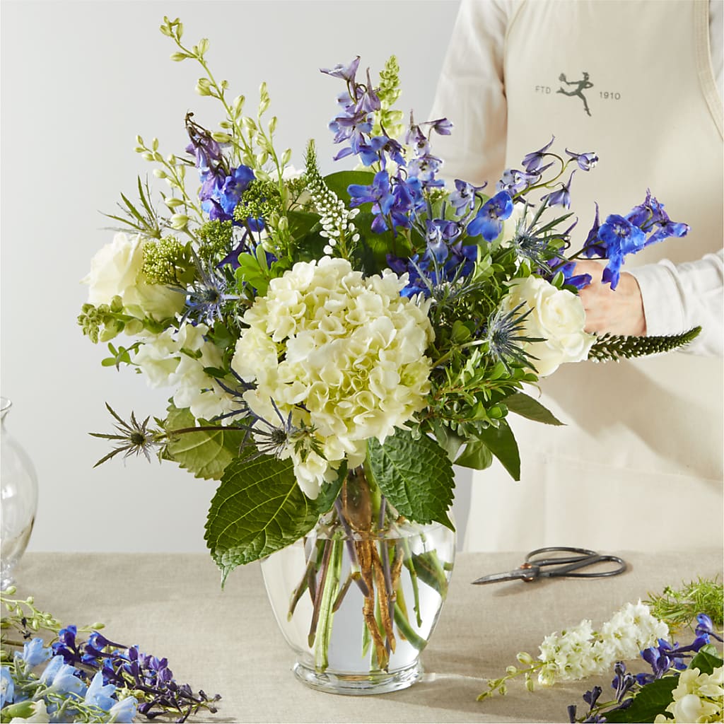 Festival of Lights – A Florist Original – ELLIOTT'S FLORIST & GIFTS, INC., Appomattox VA