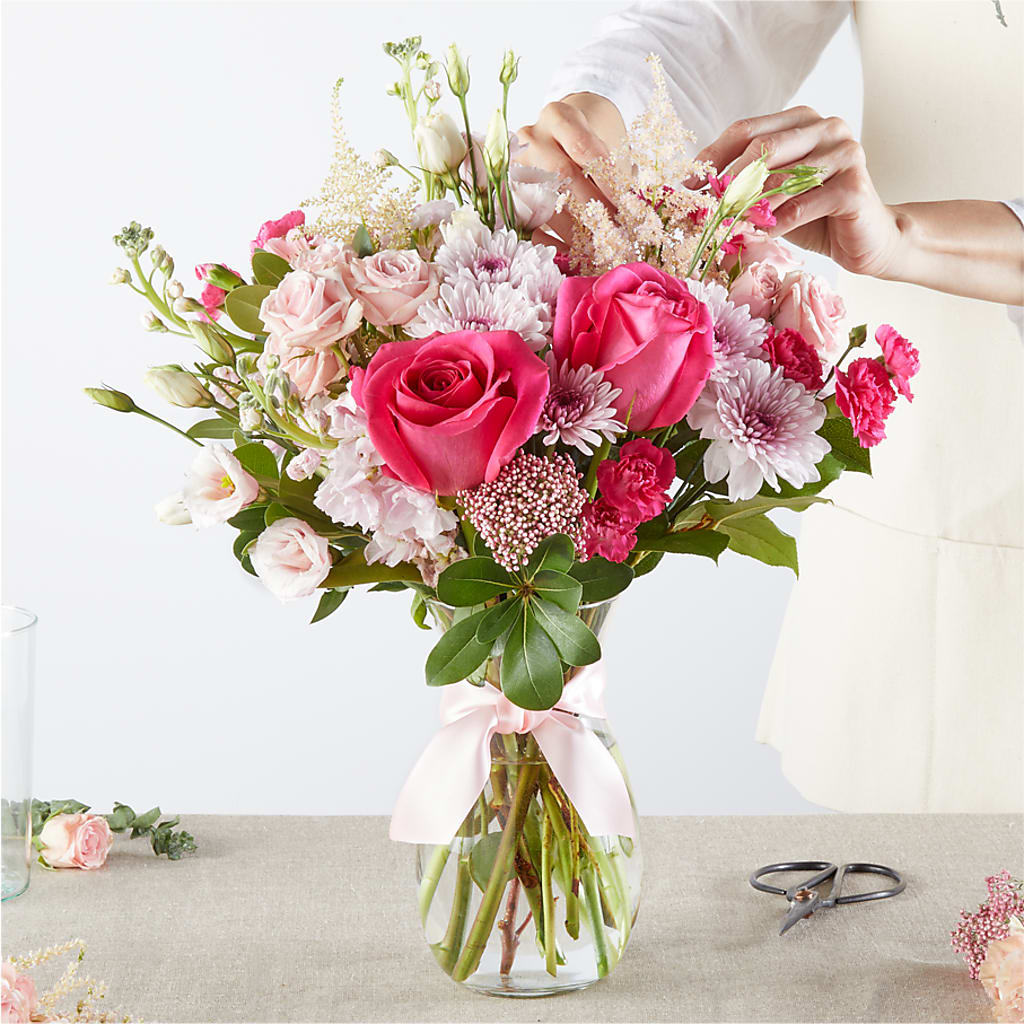 Pink Ribbon - A Florist Original – ELLIOTT'S FLORIST & GIFTS, INC., Appomattox VA