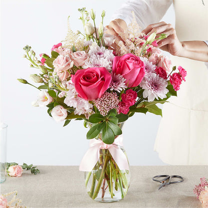 Pink Ribbon - A Florist Original – ELLIOTT'S FLORIST & GIFTS, INC., Appomattox VA