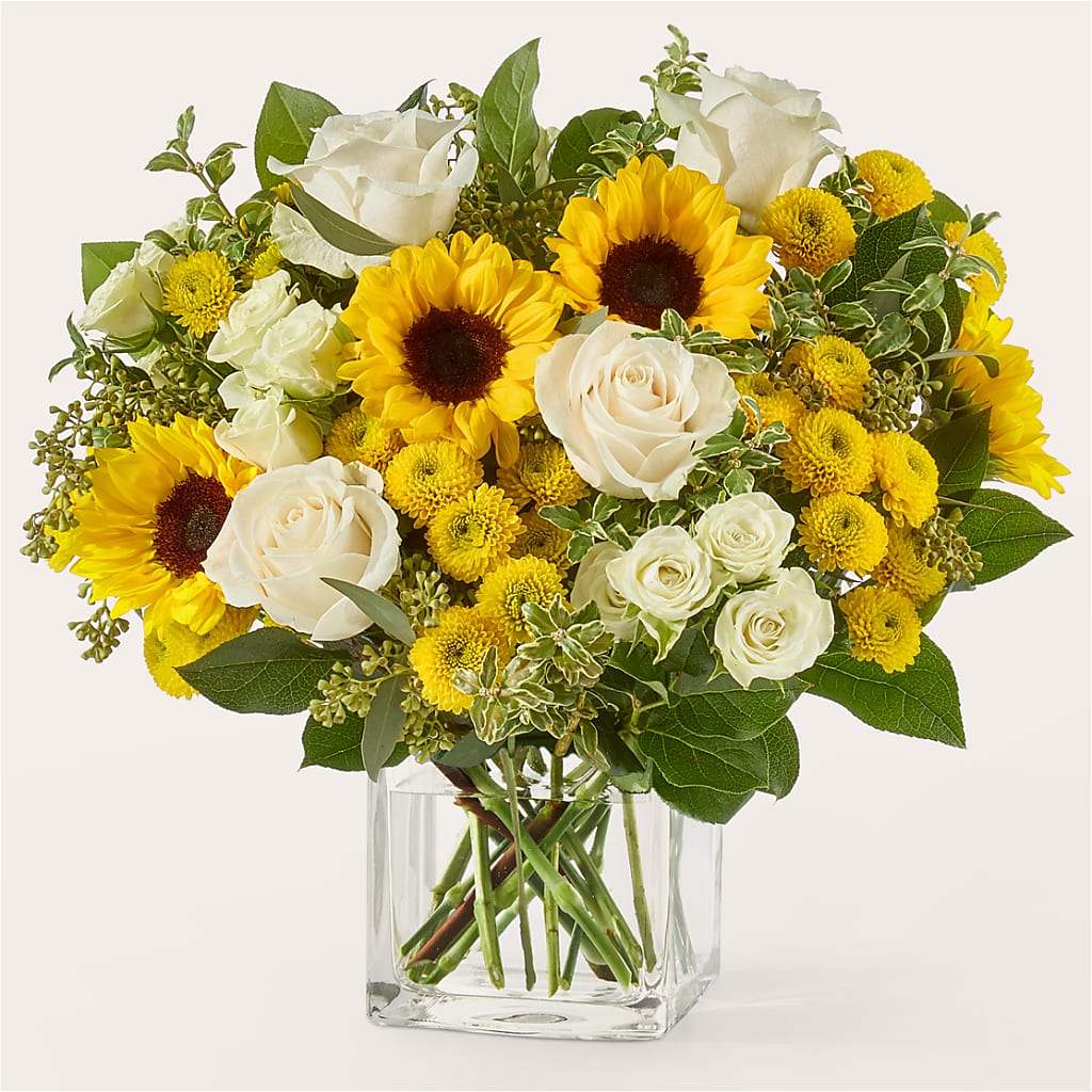 Luminous Morning Bouquet – ELLIOTT'S FLORIST & GIFTS, INC., Appomattox VA