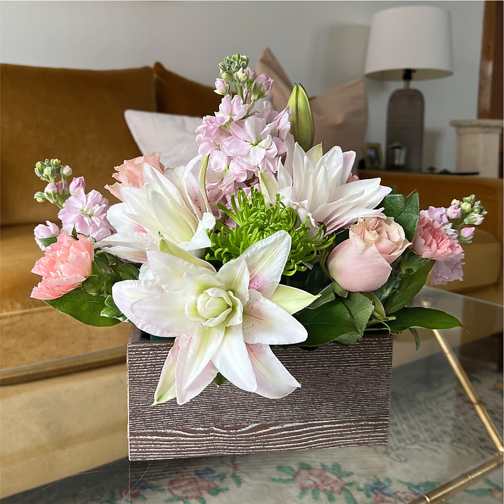 Beautiful Spirit Basket – ELLIOTT'S FLORIST & GIFTS, INC., Appomattox VA