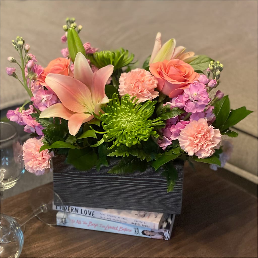 Beautiful Spirit Basket – ELLIOTT'S FLORIST & GIFTS, INC., Appomattox VA