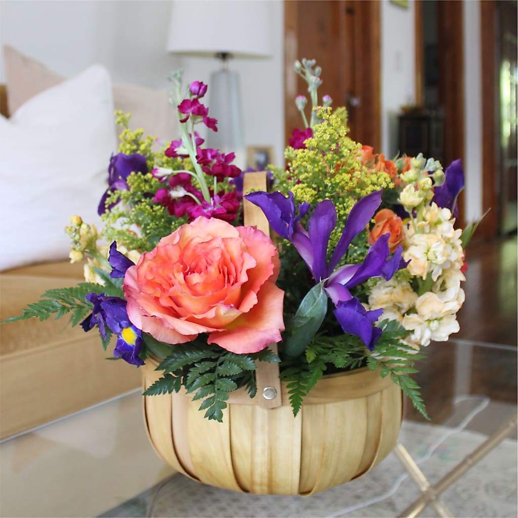 Garden of Life Basket – ELLIOTT'S FLORIST & GIFTS, INC., Appomattox VA
