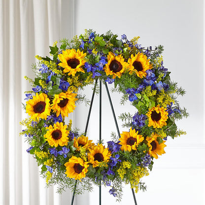 Bright Rays Wreath – ELLIOTT'S FLORIST & GIFTS, INC., Appomattox VA