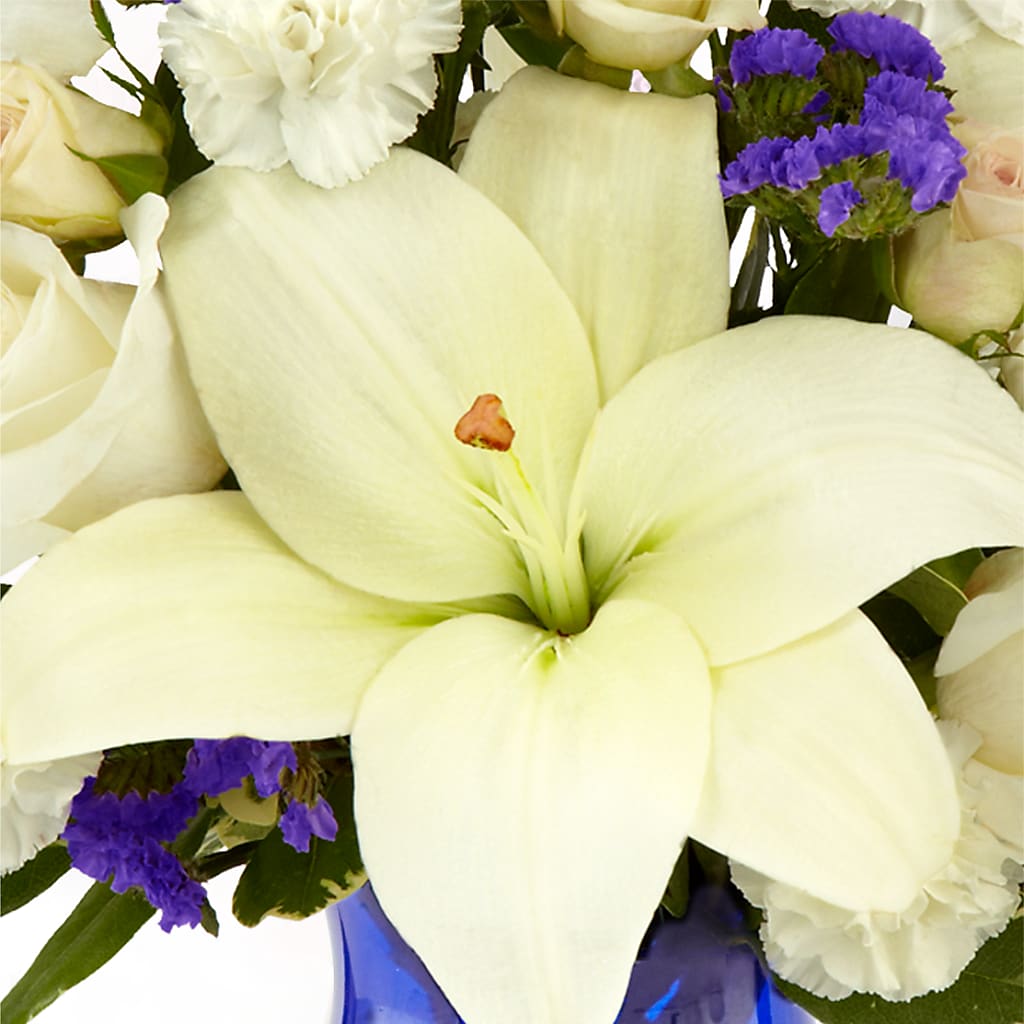 Sapphire Rush Bouquet – ELLIOTT'S FLORIST & GIFTS, INC., Appomattox VA