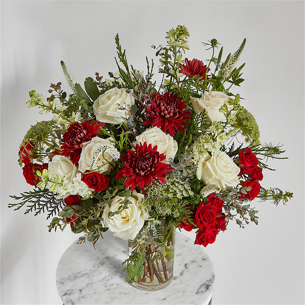 Favorite Traditions Bouquet – ELLIOTT'S FLORIST & GIFTS, INC., Appomattox VA