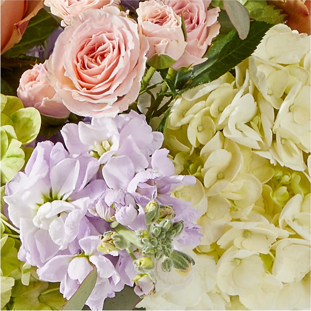Porch Swing Bouquet – ELLIOTT'S FLORIST & GIFTS, INC., Appomattox VA