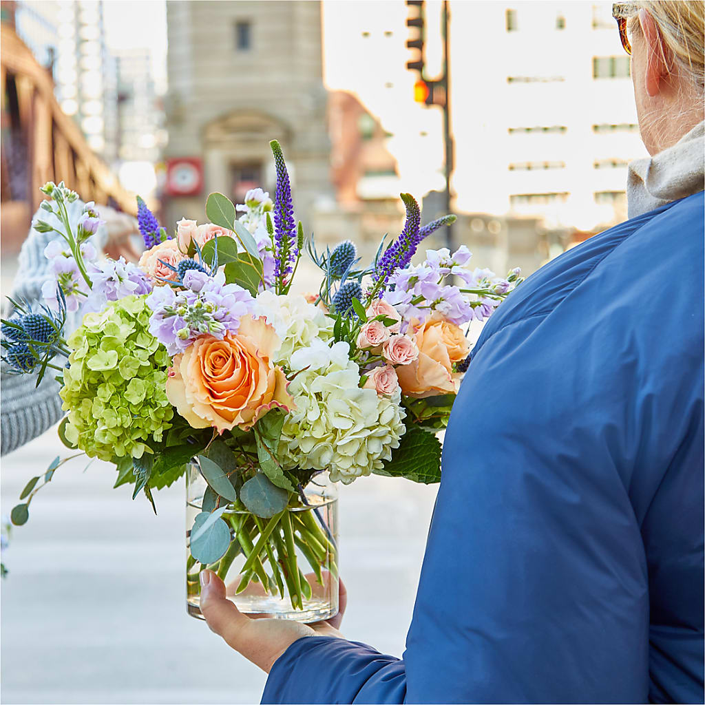 Porch Swing Bouquet – ELLIOTT'S FLORIST & GIFTS, INC., Appomattox VA