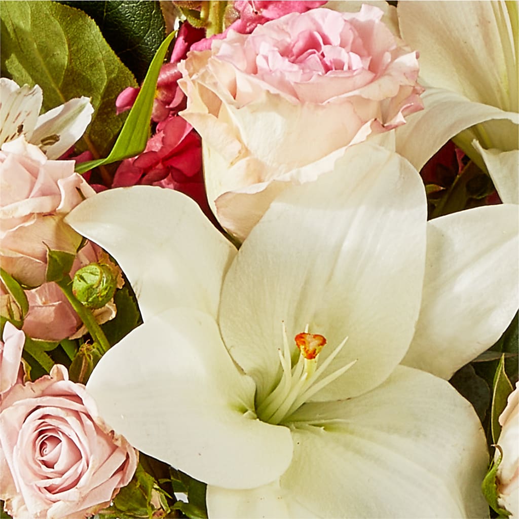 Ballet Slippers Bouquet – ELLIOTT'S FLORIST & GIFTS, INC., Appomattox VA