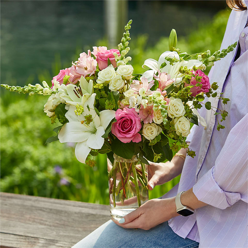 Fondly Bouquet – ELLIOTT'S FLORIST & GIFTS, INC., Appomattox VA